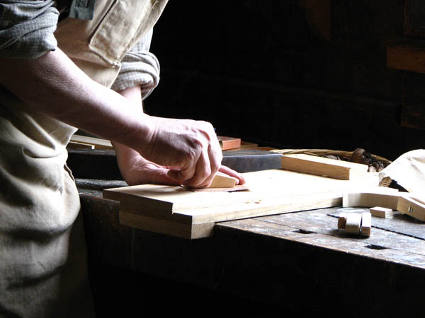 Nuestra <strong>carpintería de madera en  Cachorrilla</strong> es una empresa de <strong>herencia familiar</strong>, por lo que  contamos con gran <strong>experiencia </strong>en la profesión.